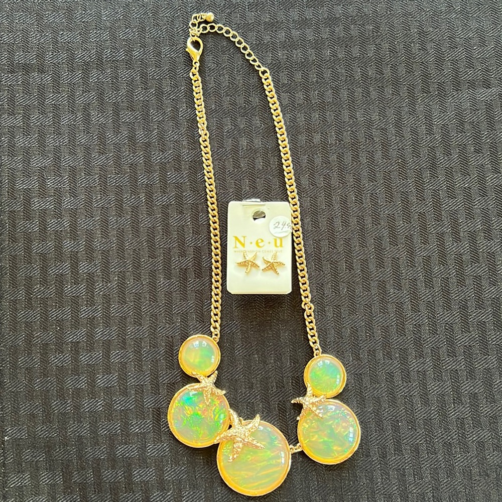 Goldtone Beach inspired necklace